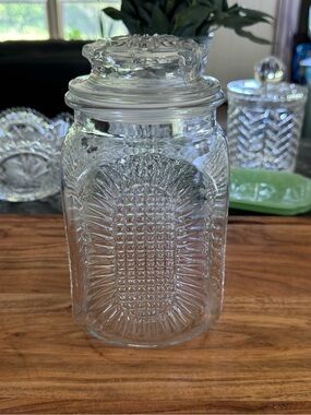 Anchor Hocking Sunflower Pattern Glass Canister